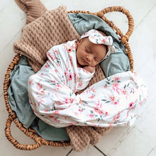 Load image into Gallery viewer, Jersey Baby Wrap &amp; Bow Set: Camille