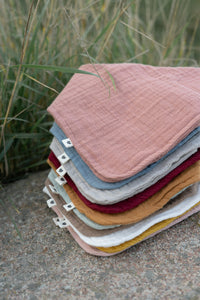 Bandana Bib - Dusty Pink