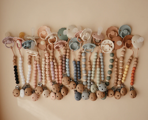 Wood Beaded Soother Clip - Iron