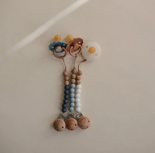 Load image into Gallery viewer, Wood Beaded Soother Clip - Mauve