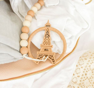 Clip & Teether: Eiffel Tower - Caramel
