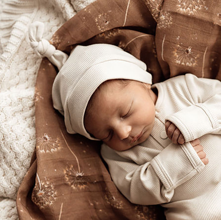 Knotted Beanie: Ribbed Halo