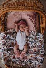 Load image into Gallery viewer, Organic Muslin Wrap: Australiana